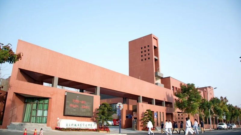电子配件批发加盟，你需要了解的四大关键点